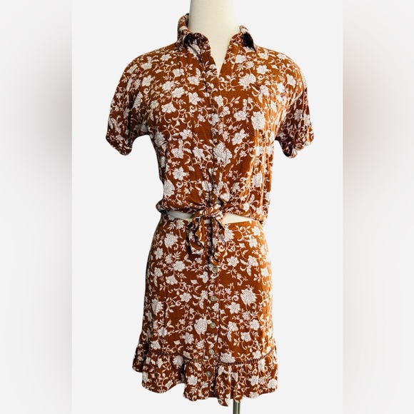 Shyanne Women’s Skirt & Blouse Set Western Designer Floral Size Small/Med - Picture 6 of 12